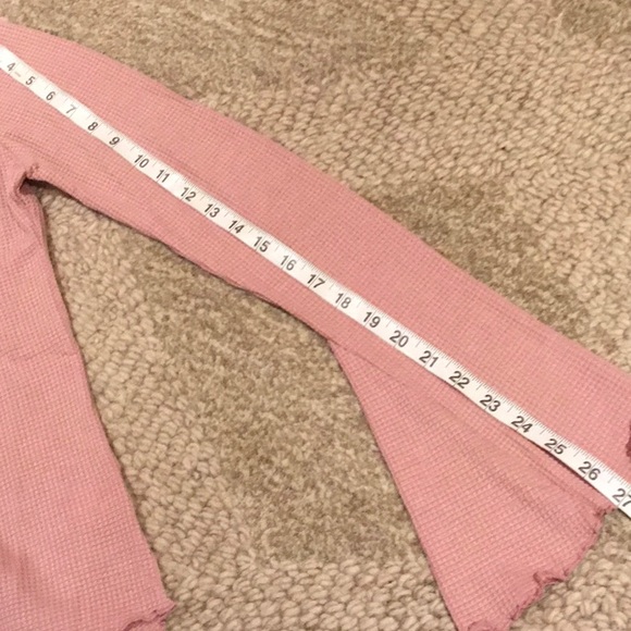 PERFECT ROSE/PINK BELL SLEEVE TOP - Picture 9 of 10